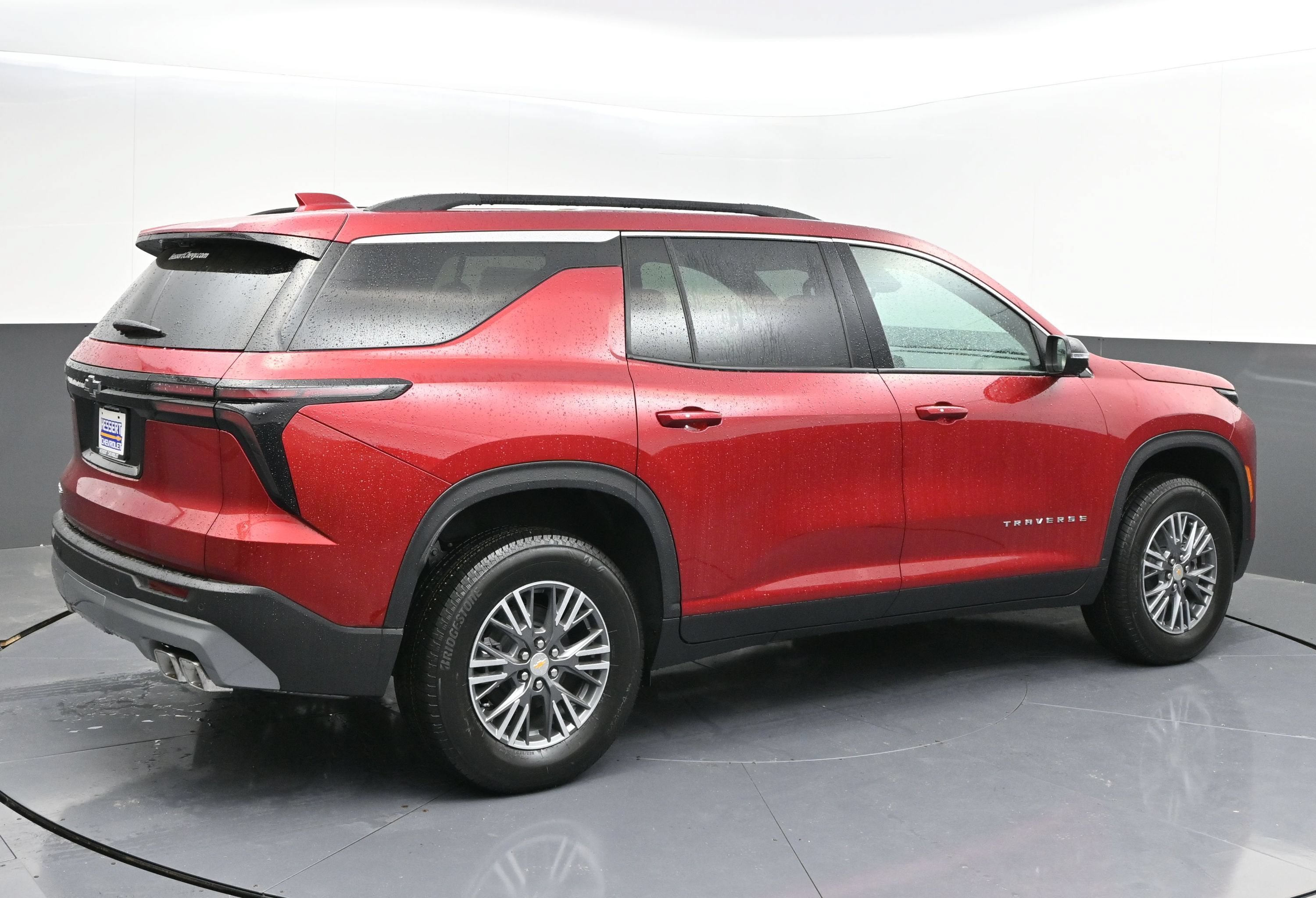 New 2026 Chevrolet Traverse LT w/ Driver Confidence Package FWD image 8