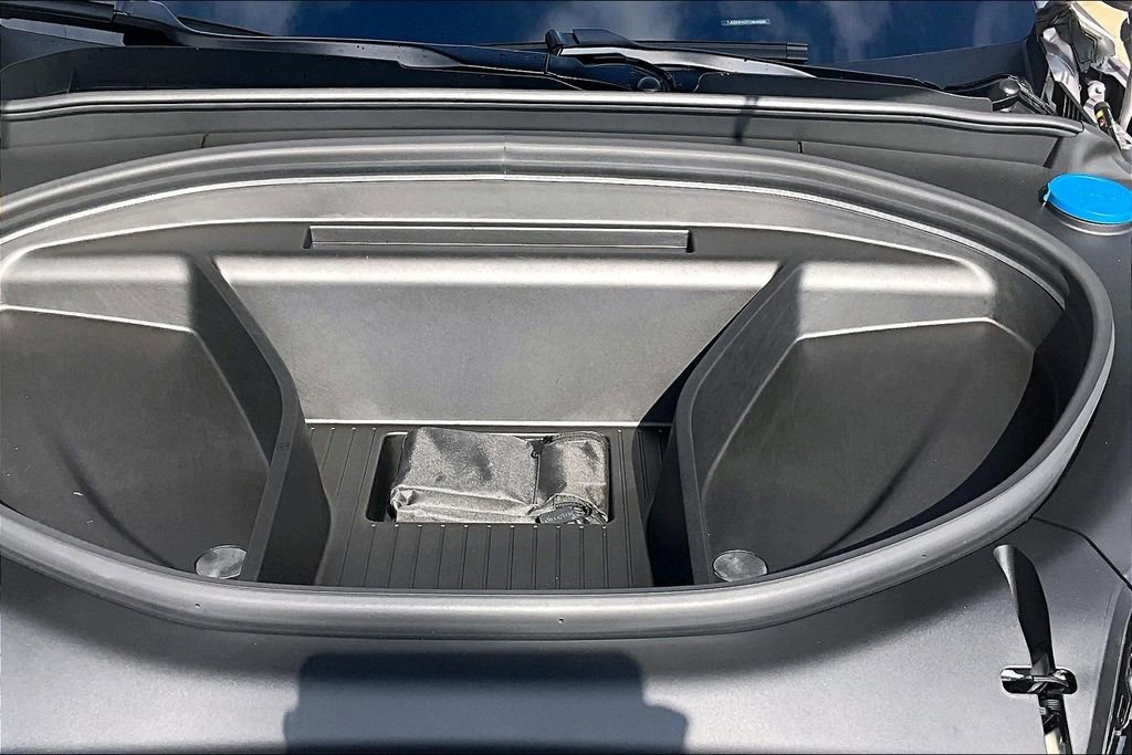 New 2026 Volvo EX90 Plus RWD image 38