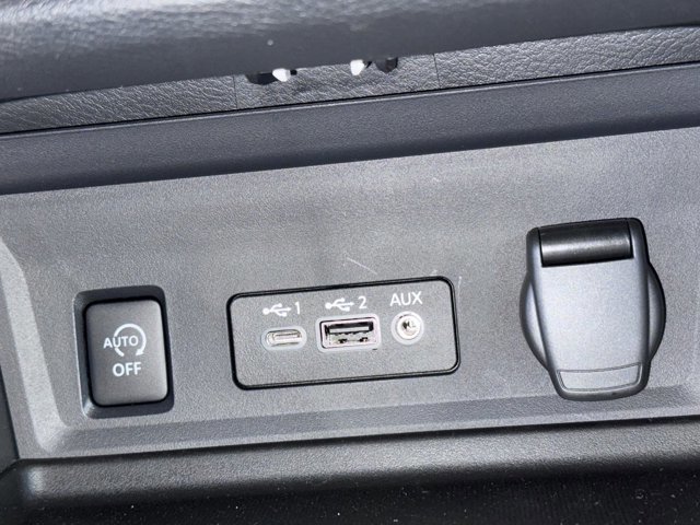 New 2025 Nissan Sentra SV image 22