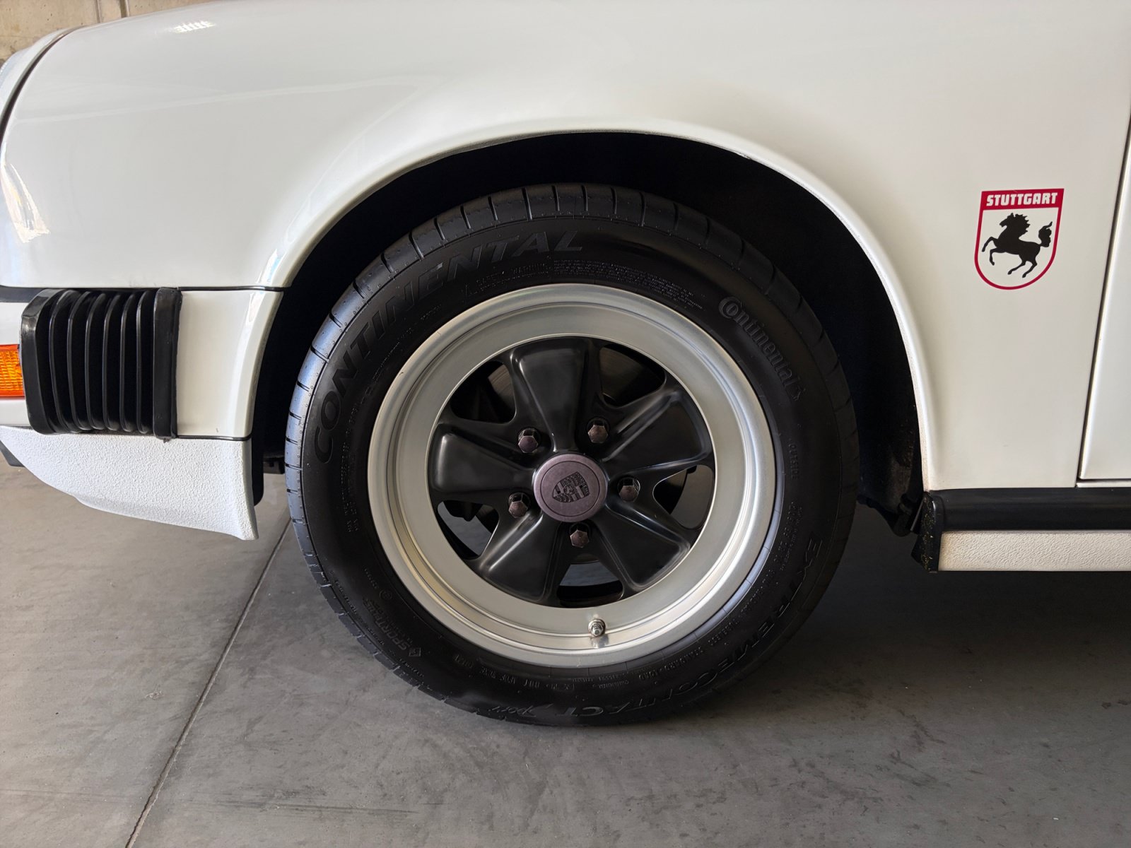 Used 1987 Porsche 911 Carrera RWD image 18