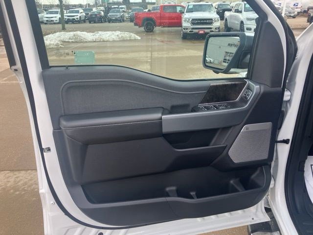 Used 2023 Ford F150 Lariat w/ Trailer Tow Package image 10