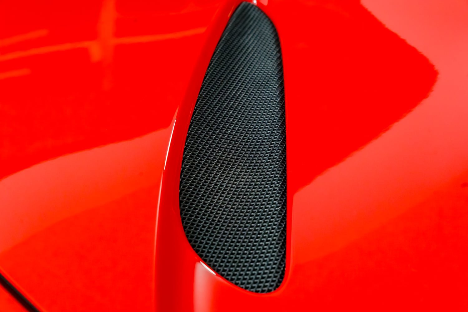 Used 2018 Ferrari 812 Superfast RWD image 35