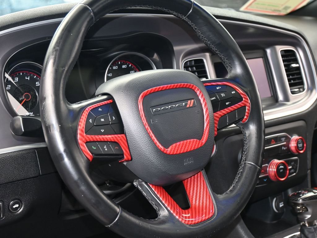 Used 2019 Dodge Charger SXT image 14