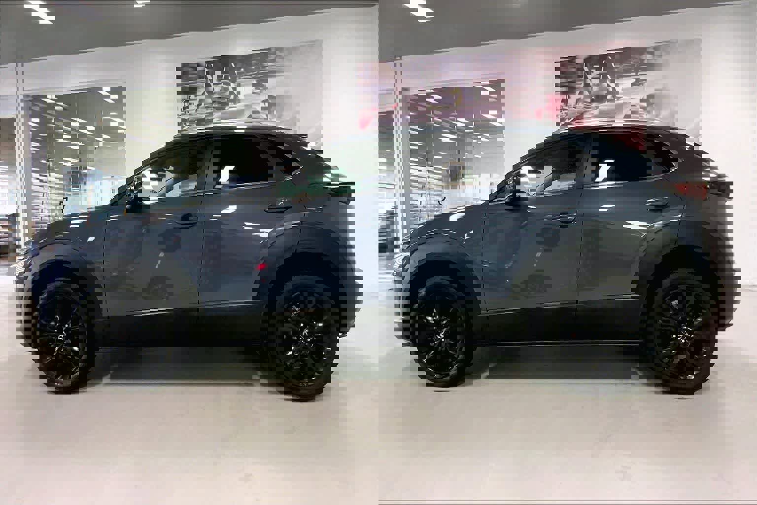 Used 2023 MAZDA CX-30 AWD 2.5 S w/ Preferred Package image 3