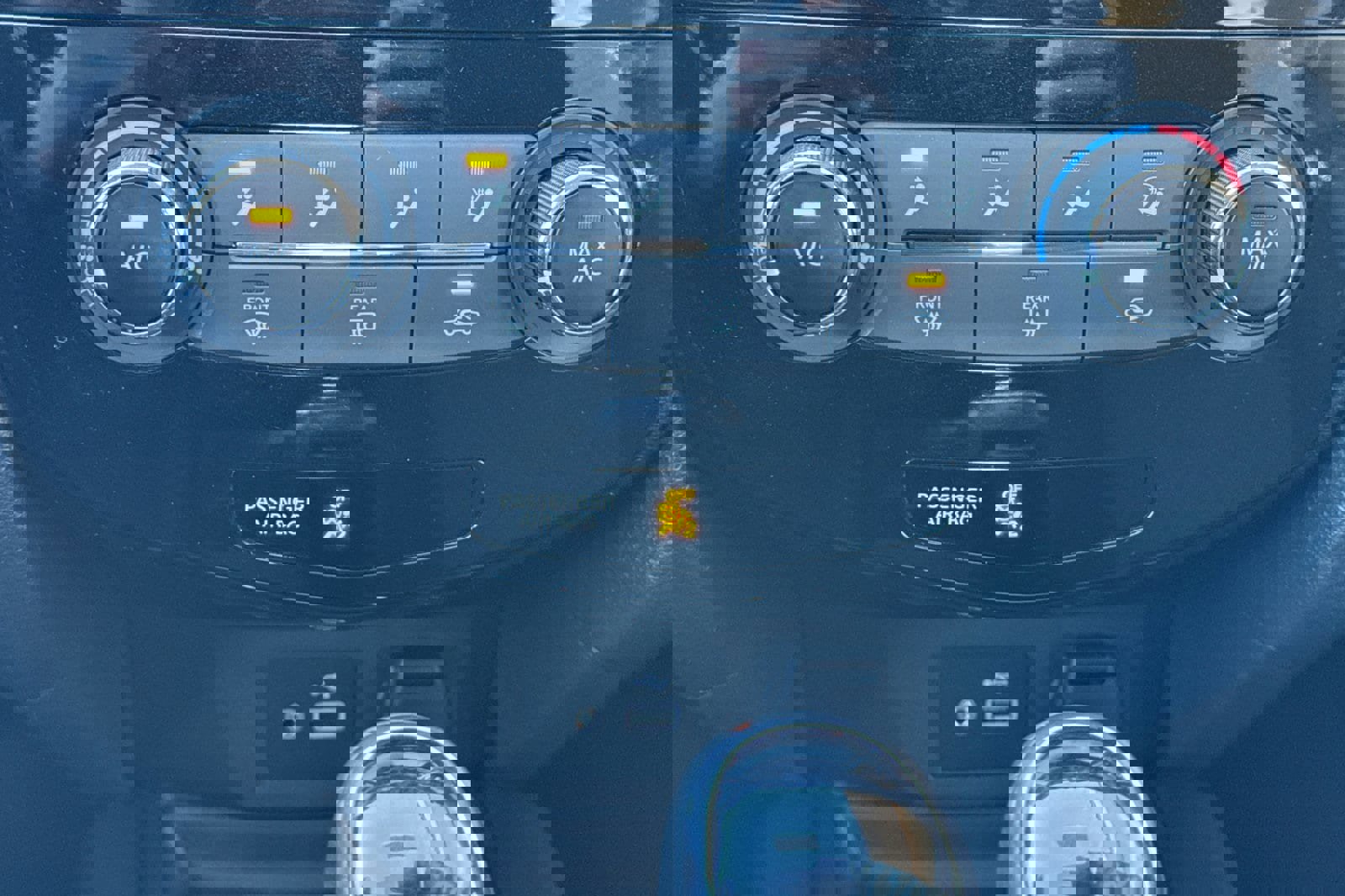 Used 2020 Nissan Rogue S image 21