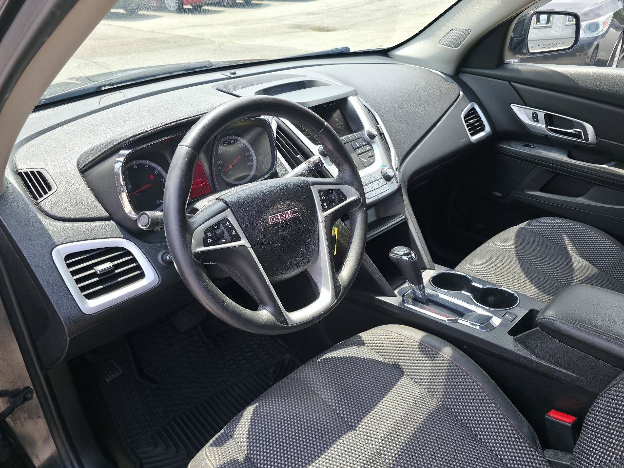 Used 2017 GMC Terrain SLE w/ Technology Package FWD image 13