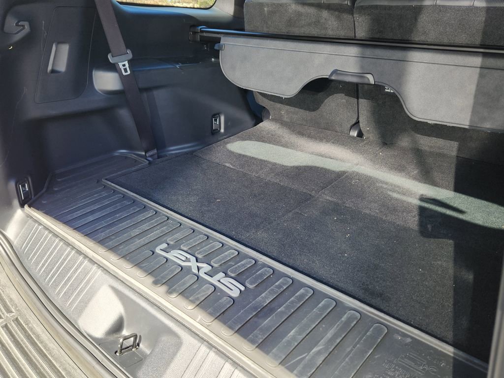 Used 2024 Lexus GX 550 image 30
