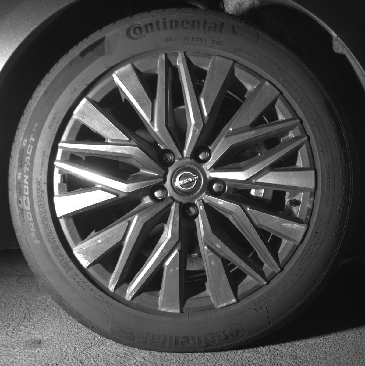 Used 2025 Nissan Altima 2.5 SV image 13