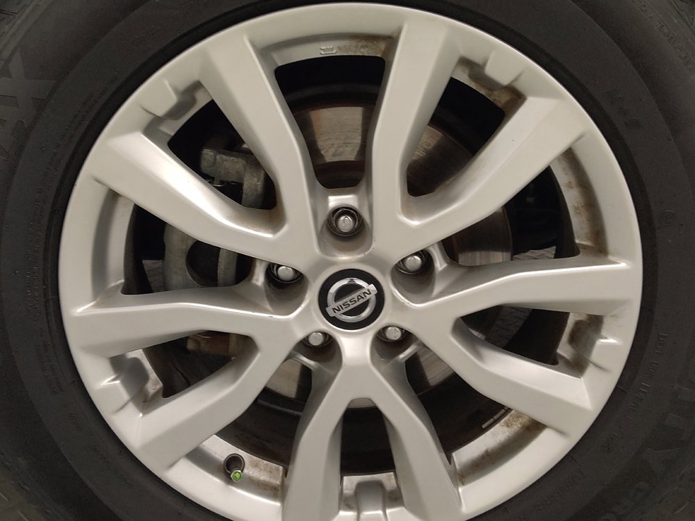 Used 2019 Nissan Rogue S w/ Special Edition Package FWD image 31