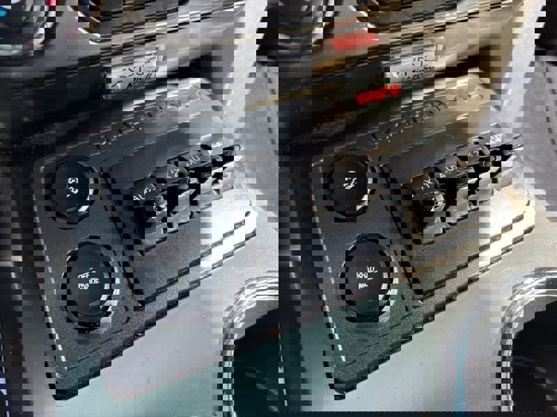 Used 2013 Ford F150 Raptor w/ Luxury Equipment Group image 20