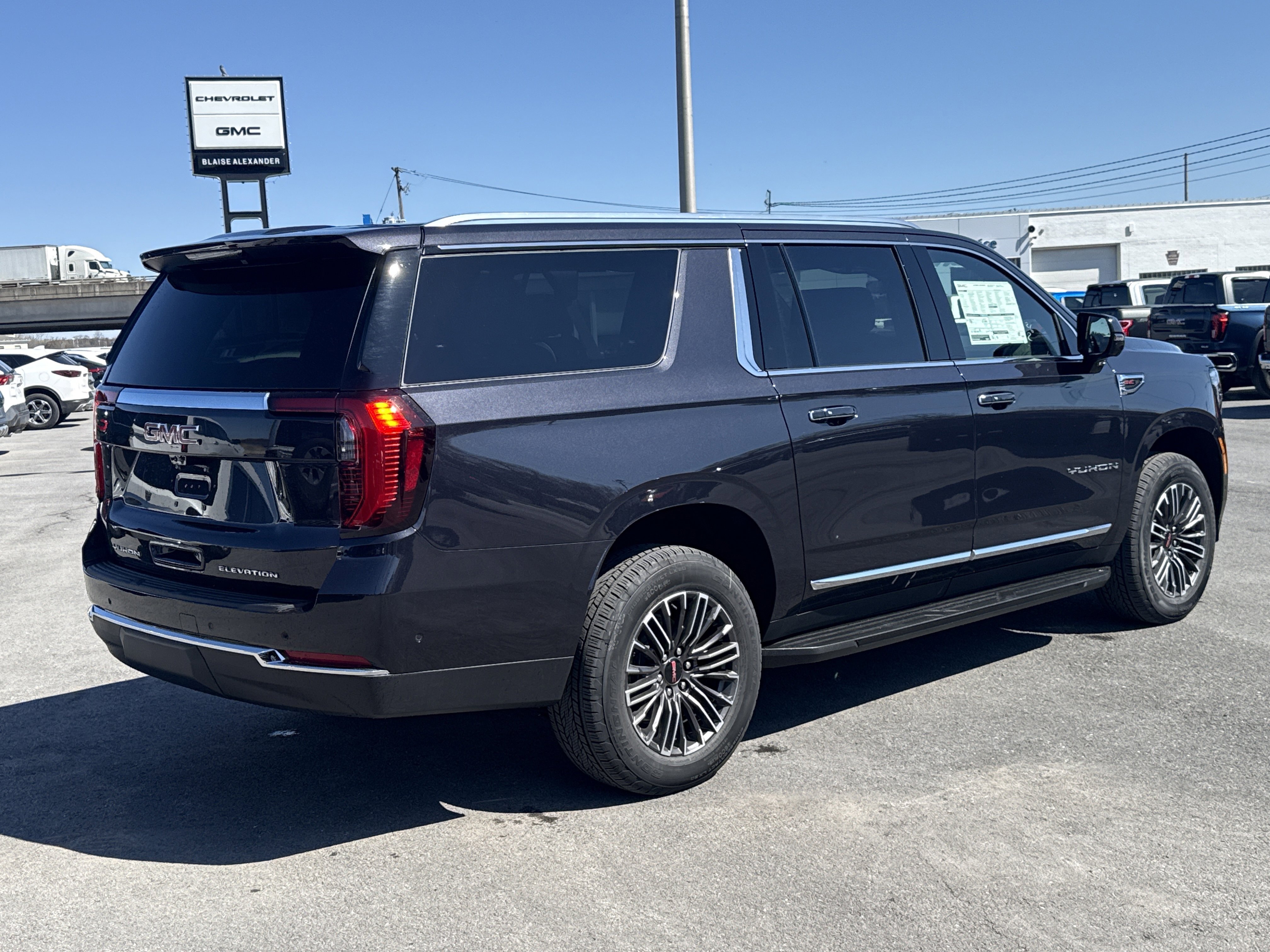 New 2026 GMC Yukon XL Elevation w/ Elevation Premium Package image 3