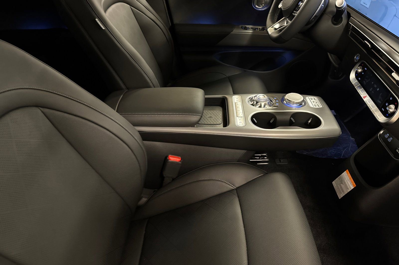 New 2026 Genesis GV60 Advance AWD/4WD image 16