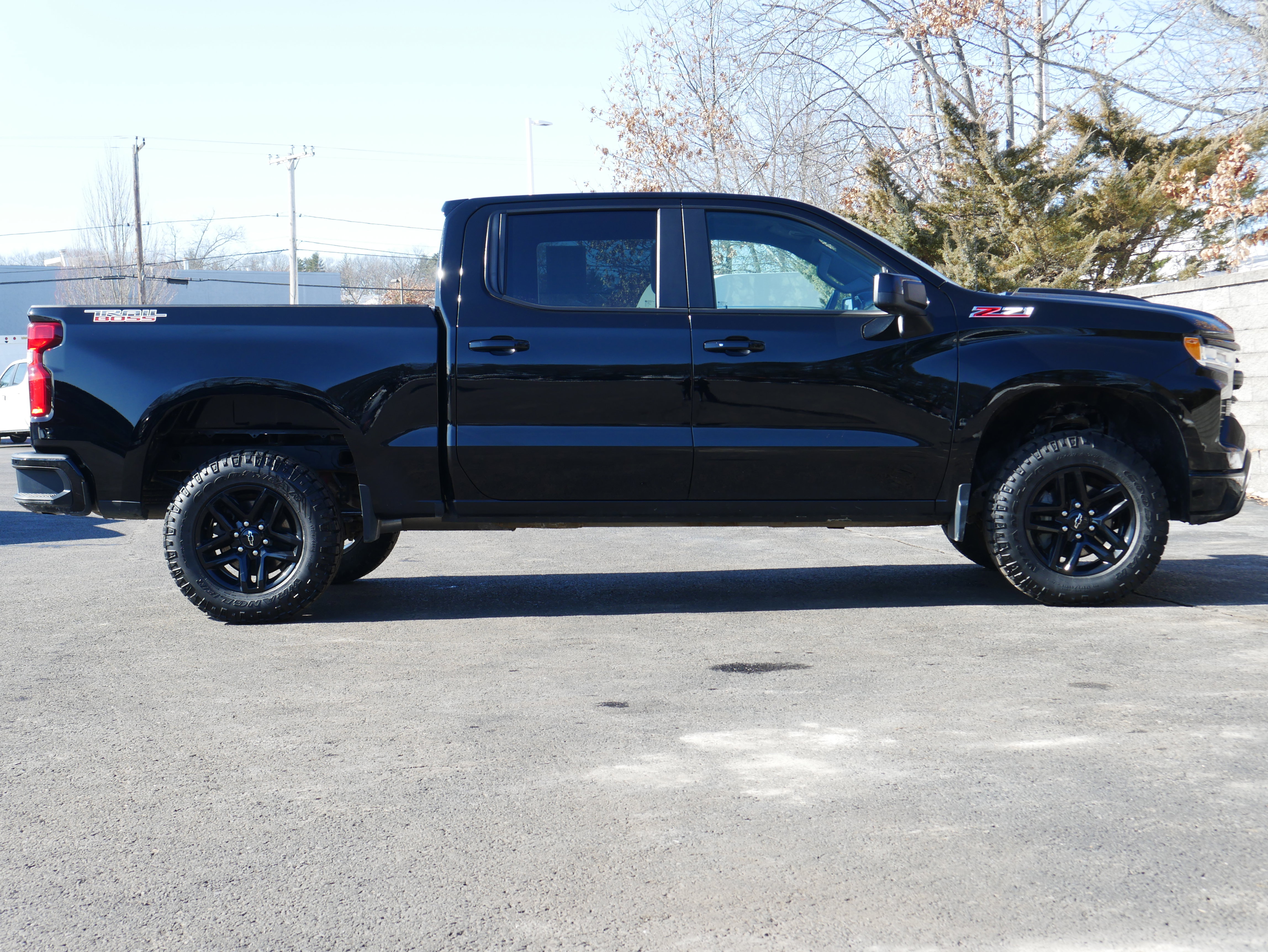 Certified 2023 Chevrolet Silverado 1500 LT Trail Boss image 9