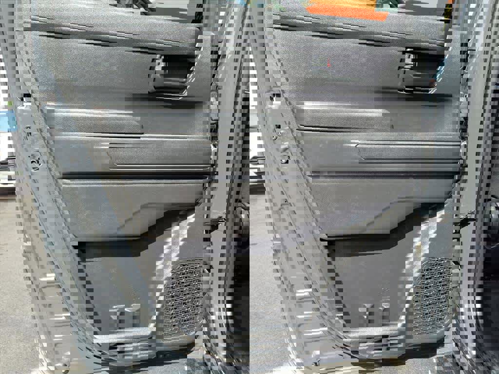 Certified 2025 Toyota Tacoma SR image 19