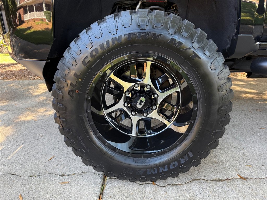 Used 2017 Chevrolet Silverado 2500 LTZ image 19