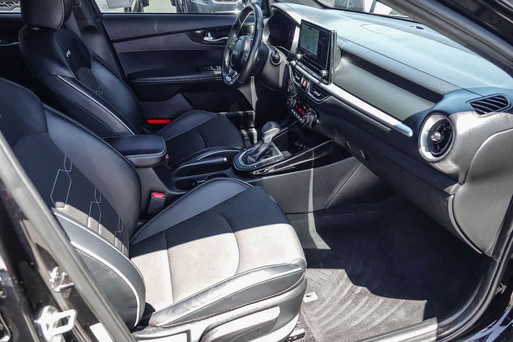 Used 2023 Kia Forte GT-Line FWD image 15