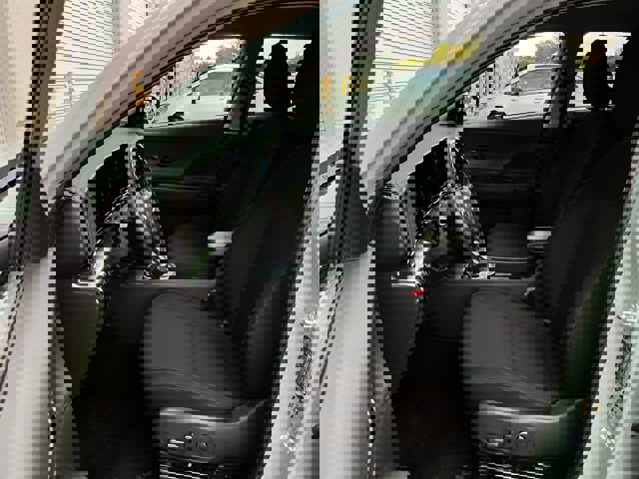 Used 2025 Hyundai Kona SEL image 10