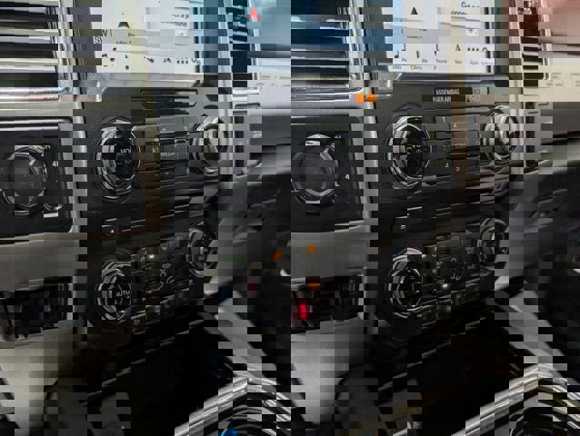 Used 2018 Ford F250 Platinum w/ Platinum Ultimate Package image 26