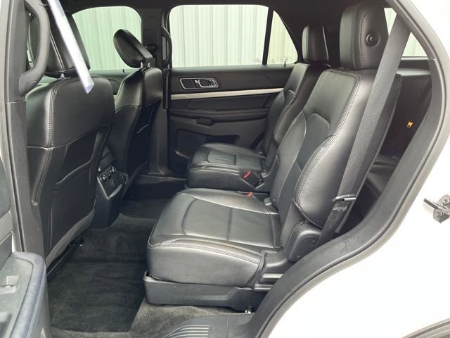 Used 2018 Ford Explorer XLT w/ Equipment Group 202A image 14