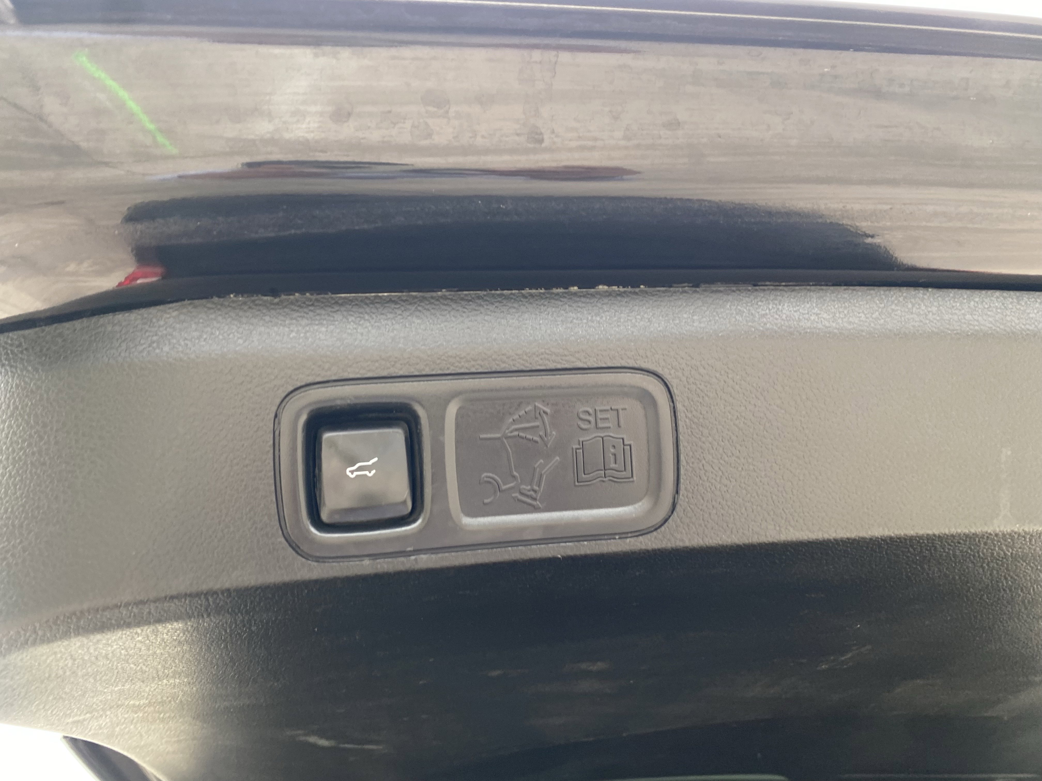 Used 2020 Ford Expedition Max XLT w/ Equipment Group 202A image 16