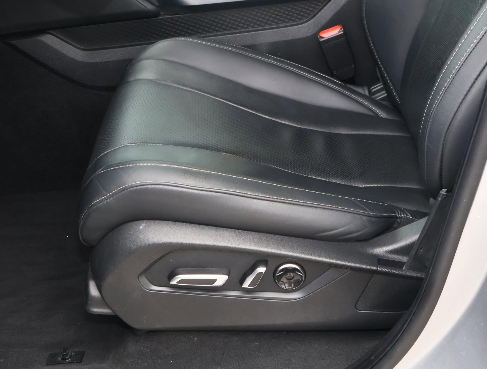 Used 2022 Acura MDX FWD w/ Technology Package image 14