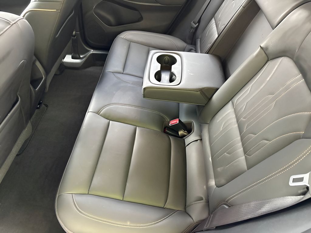 Used 2025 Buick Envista Avenir FWD image 36