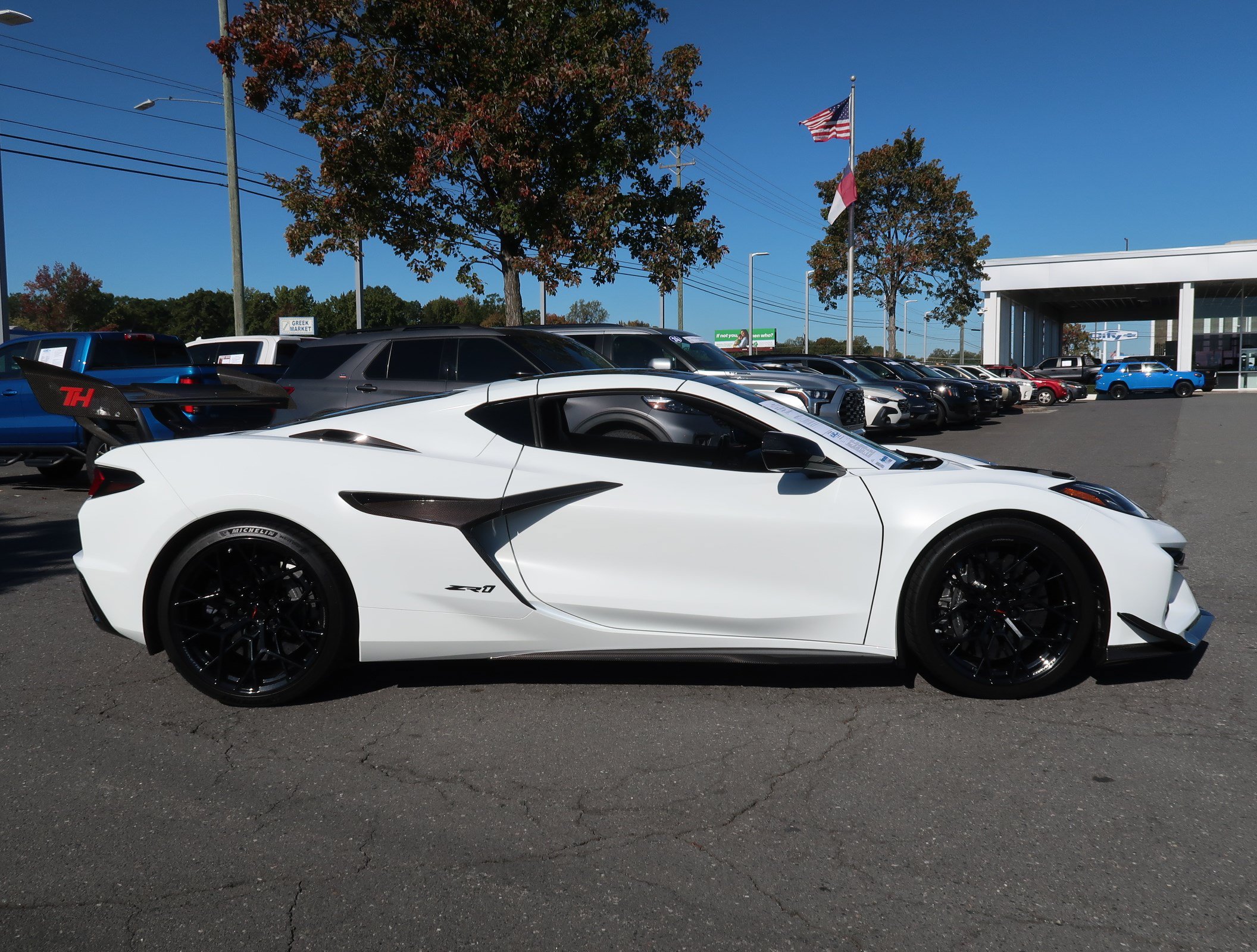 Used 2026 Chevrolet Corvette ZR1 w/ ZR1 Carbon Fiber Aero Package RWD image 11