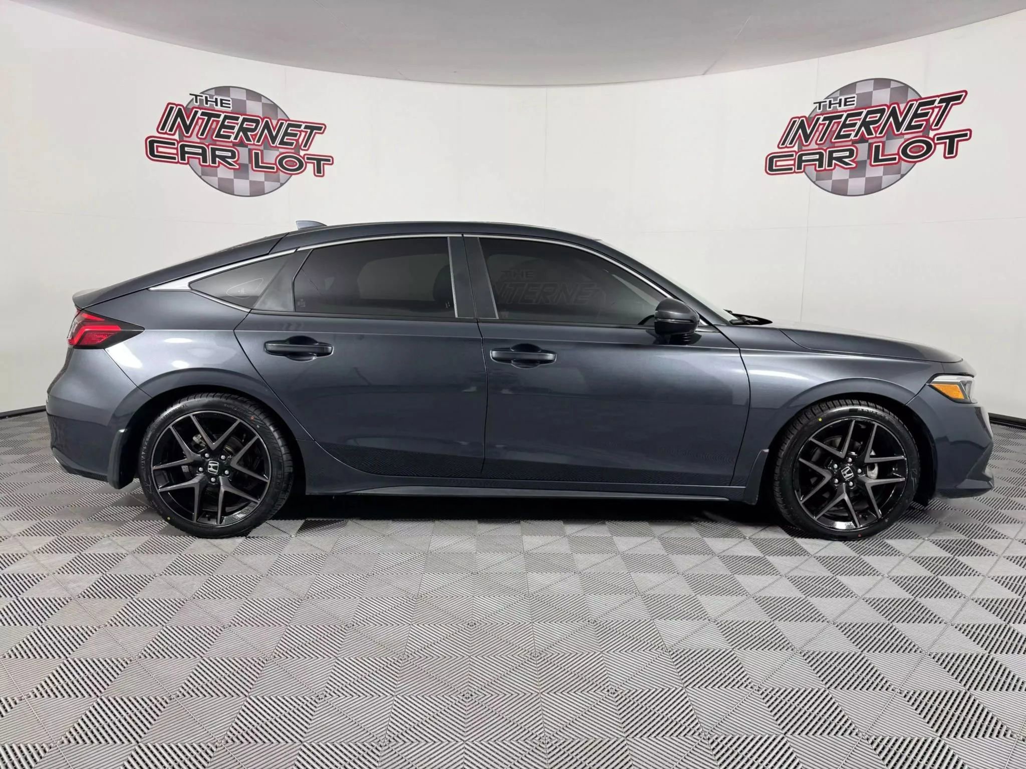 Used 2023 Honda Civic Sport Touring image 8