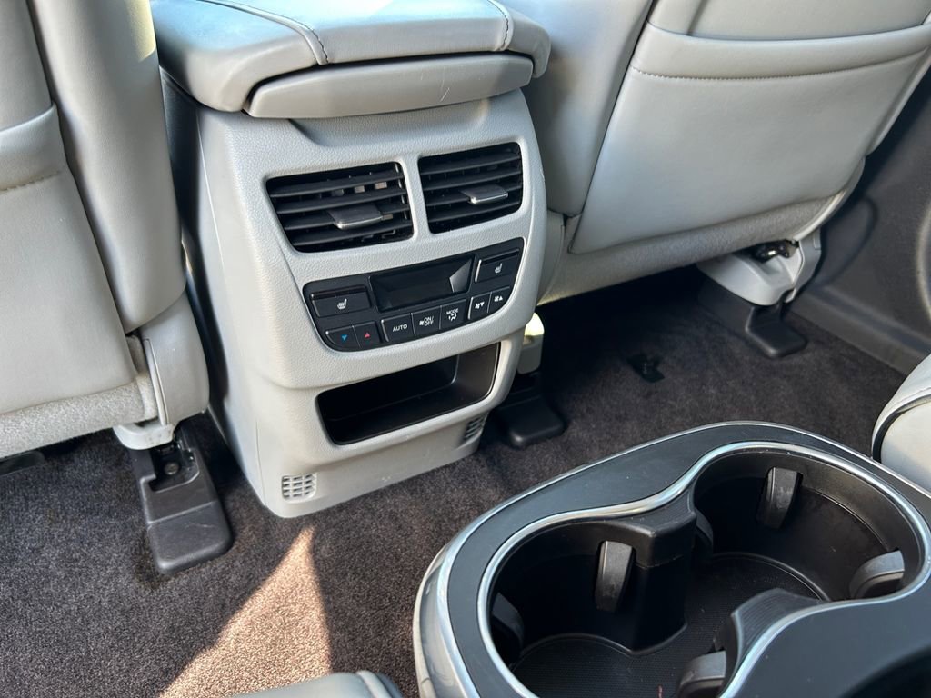 Used 2017 Acura MDX SH-AWD w/ Advance Package image 36