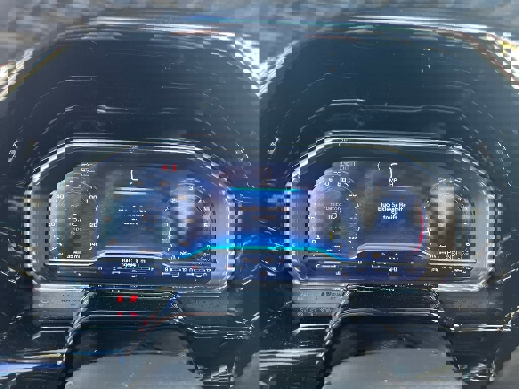 Used 2024 Chevrolet Silverado 2500 LTZ w/ LTZ Premium Package image 19