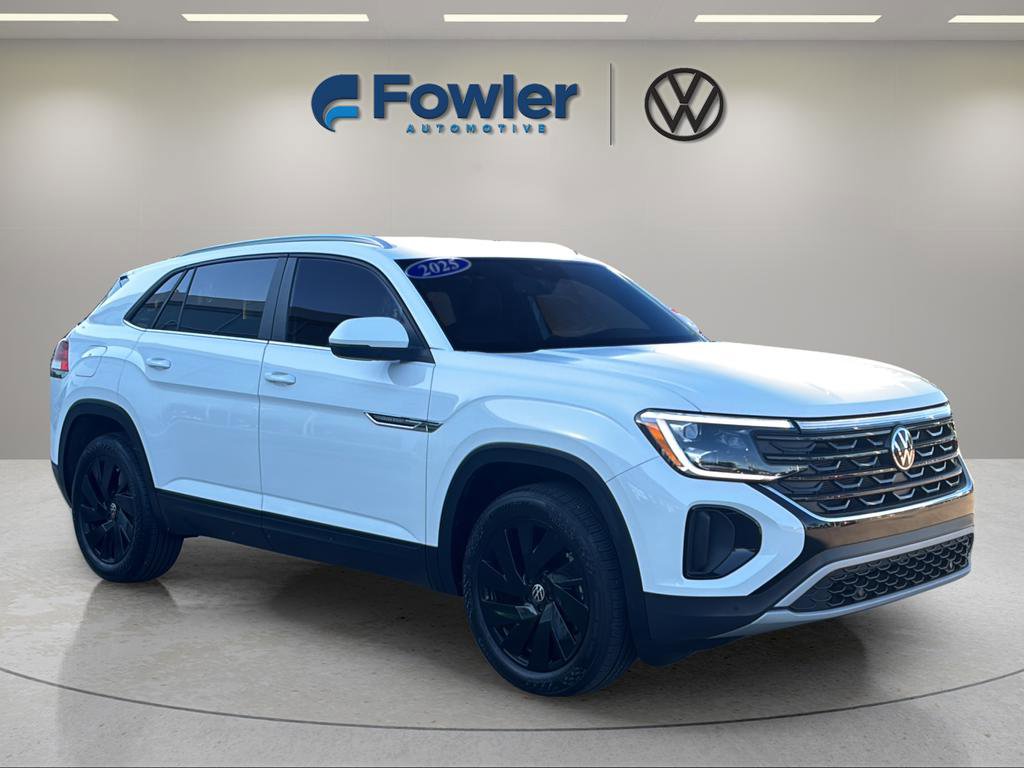 Used 2025 Volkswagen Atlas Cross Sport SE AWD/4WD image 1