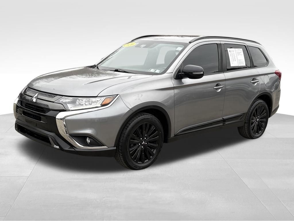 Used 2020 Mitsubishi Outlander LE image 1