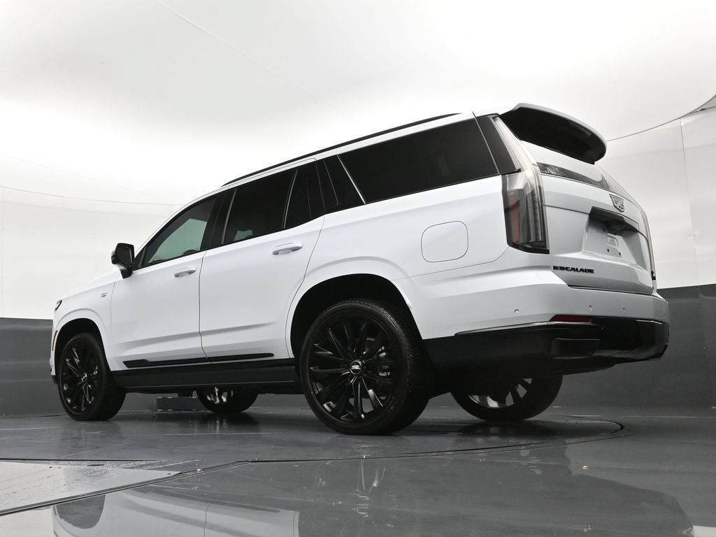 Certified 2026 Cadillac Escalade Platinum Sport w/ LPO, ONYX Package AWD/4WD image 22