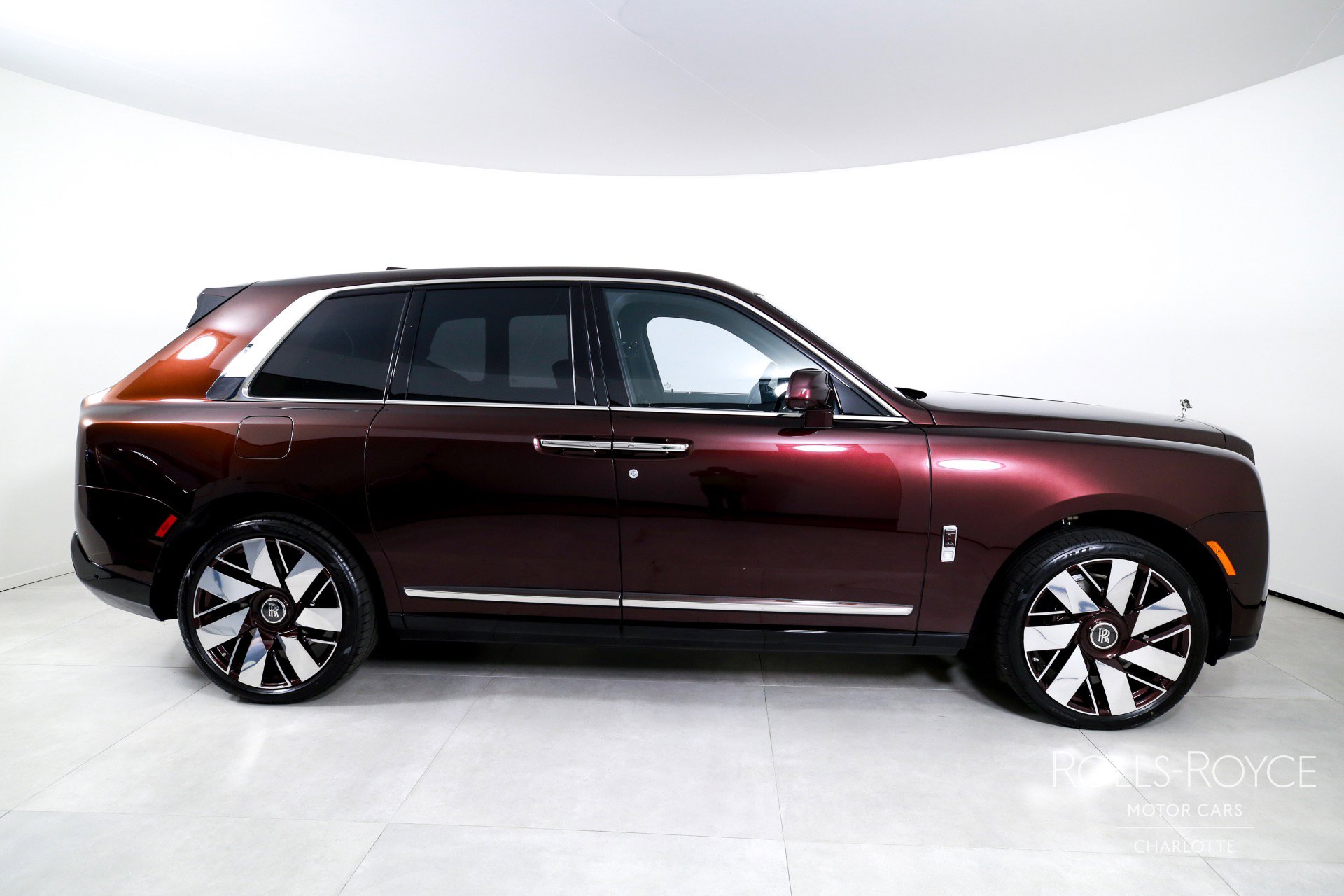 Certified 2025 Rolls-Royce Cullinan image 10