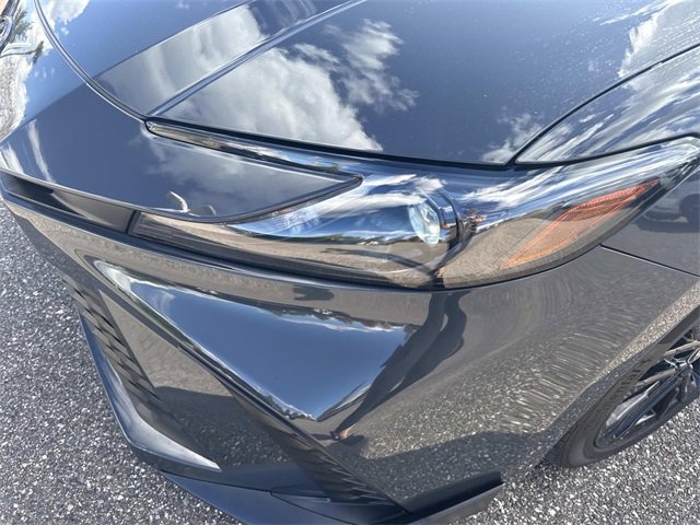 Used 2025 Toyota Camry SE image 10