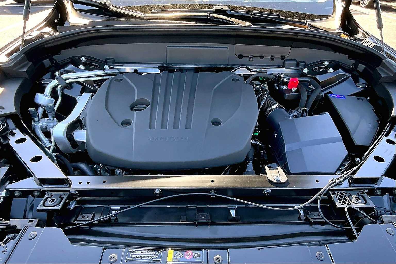 New 2026 Volvo XC60 B5 Plus w/ Protection Package Premier image 14