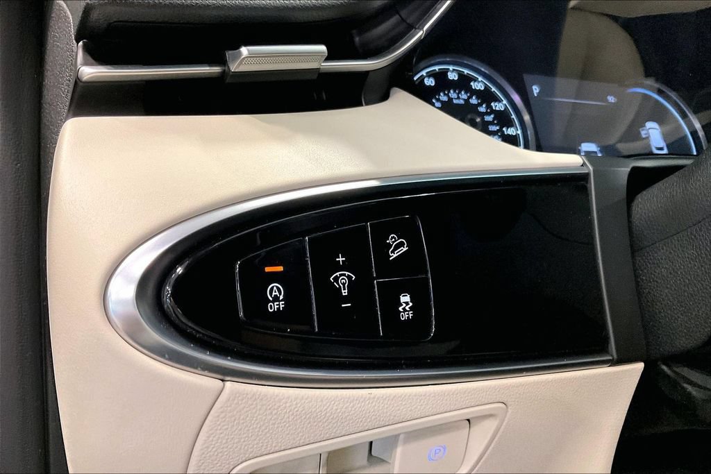 Used 2022 Genesis GV70 2.5T AWD/4WD image 16