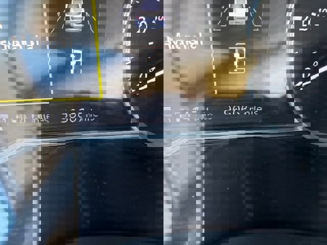 Used 2021 Nissan Versa SV image 16