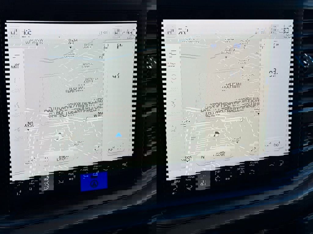 New 2026 Ford F250 Lariat w/ Black Appearance Package image 37