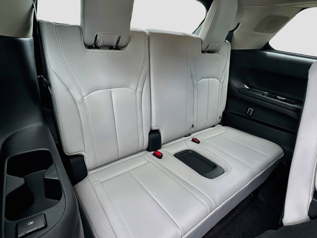 New 2027 INFINITI QX60 Luxe w/ Cargo Package FWD image 29