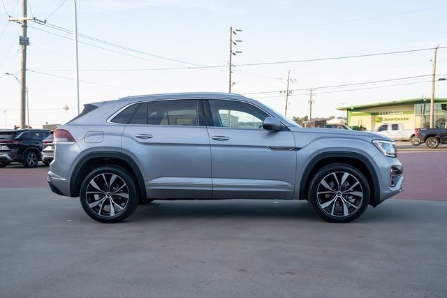 New 2026 Volkswagen Atlas Cross Sport SEL Premium R-Line AWD/4WD image 7