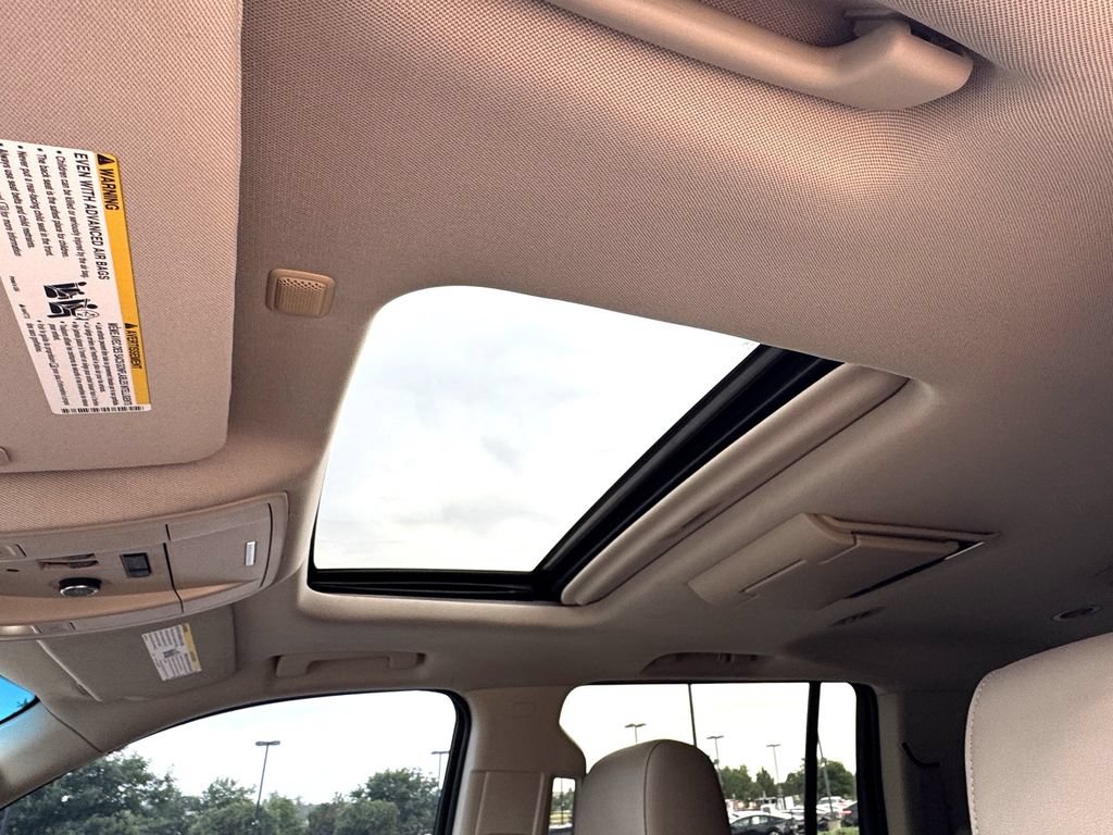 Used 2016 Chevrolet Suburban LTZ AWD/4WD image 22
