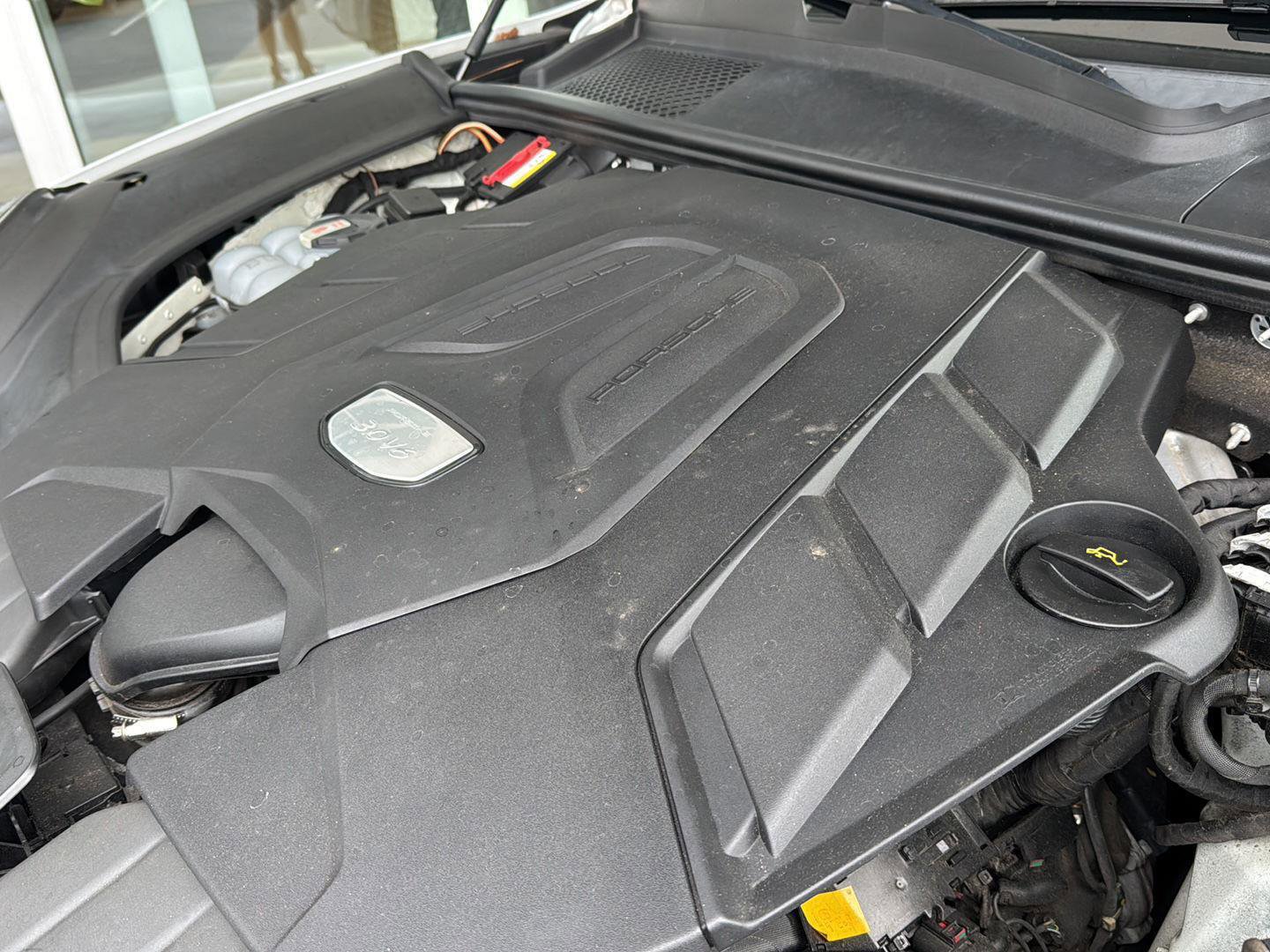 Used 2021 Porsche Cayenne Coupe image 32