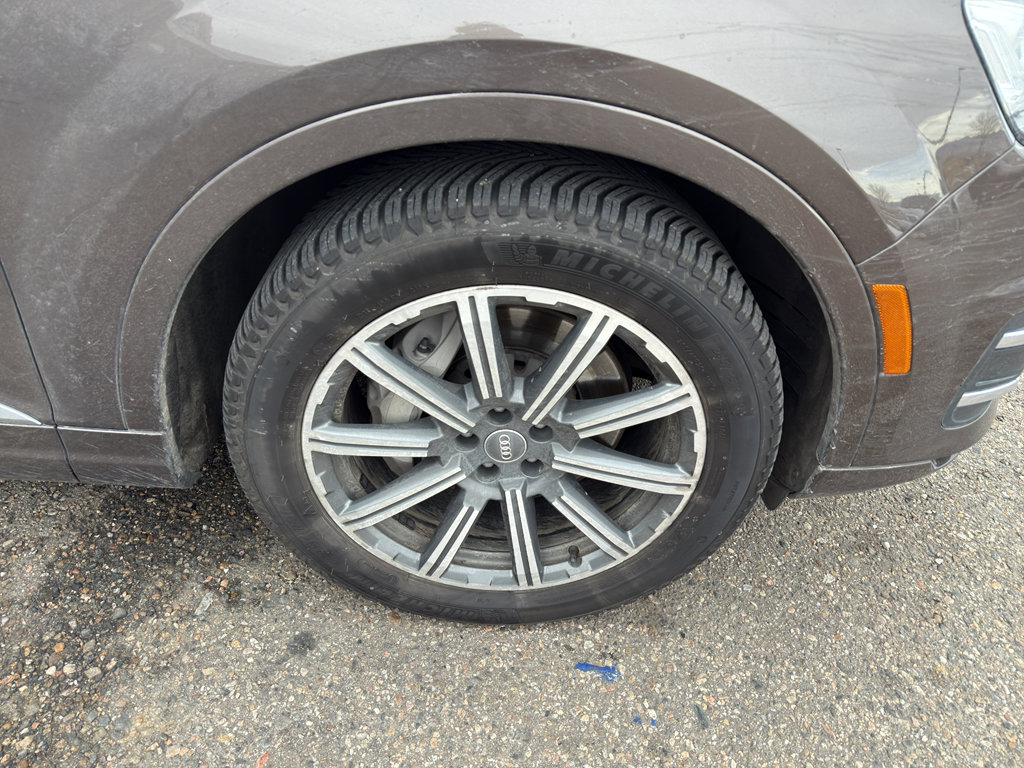 Used 2017 Audi Q7 3.0T Prestige image 7