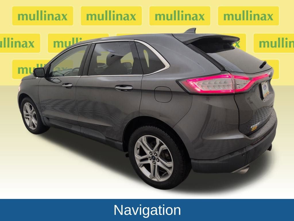 Used 2018 Ford Edge Titanium w/ Equipment Group 301A AWD/4WD image 9