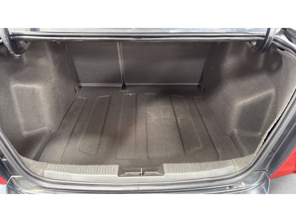 Used 2015 Chevrolet Sonic LTZ image 30