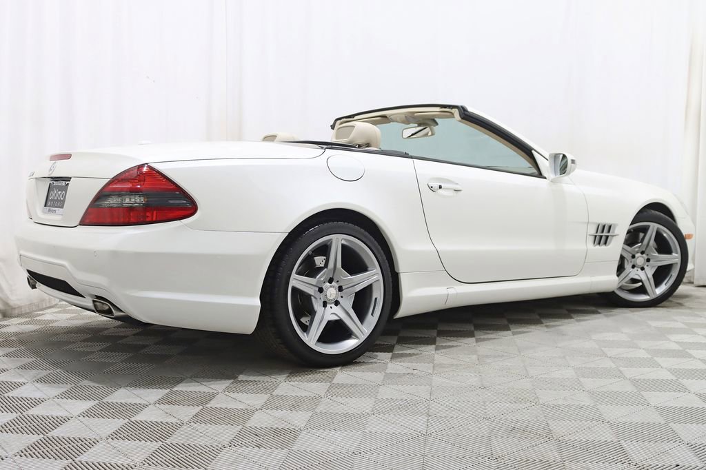 Used 2011 Mercedes-Benz SL 550 image 9