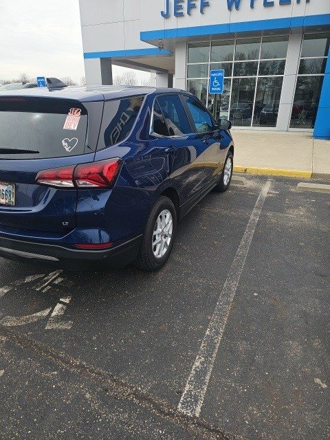 Used 2022 Chevrolet Equinox LT image 16