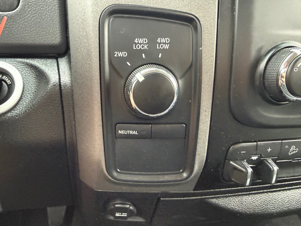 Used 2018 RAM 2500 Tradesman w/ Chrome Appearance Group AWD/4WD image 34