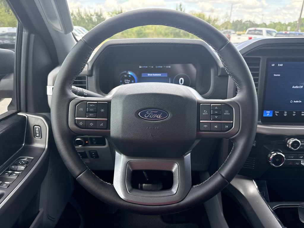 New 2025 Ford F150 Lightning XLT image 15